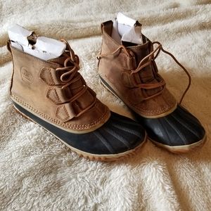 Sorel Out N About boots